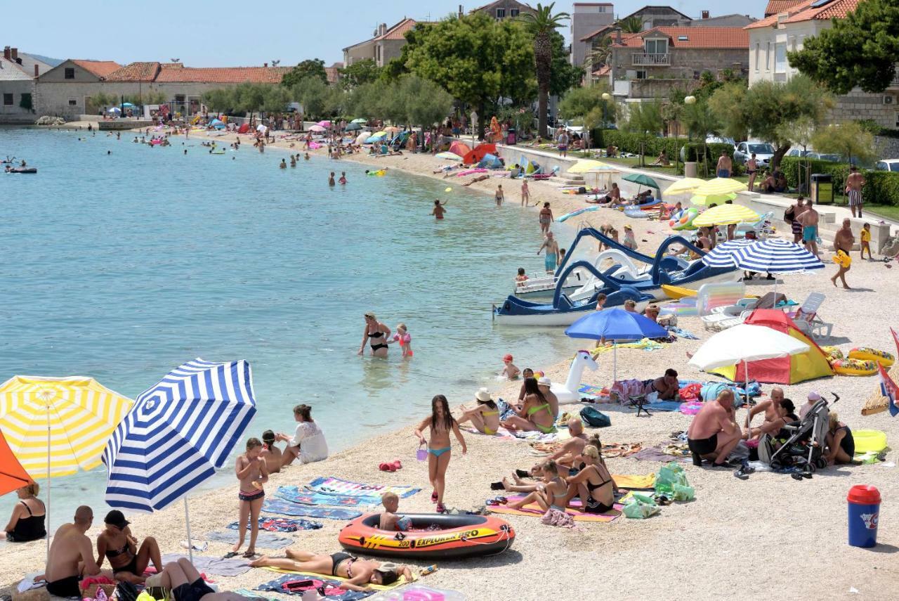 Apartments Lovric With Sea View Kaštela Kültér fotó